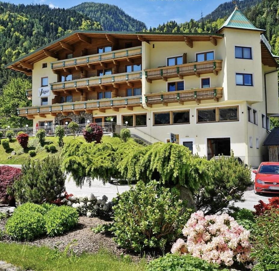 Hotel Gasthof Jäger Schlitters Exterior foto