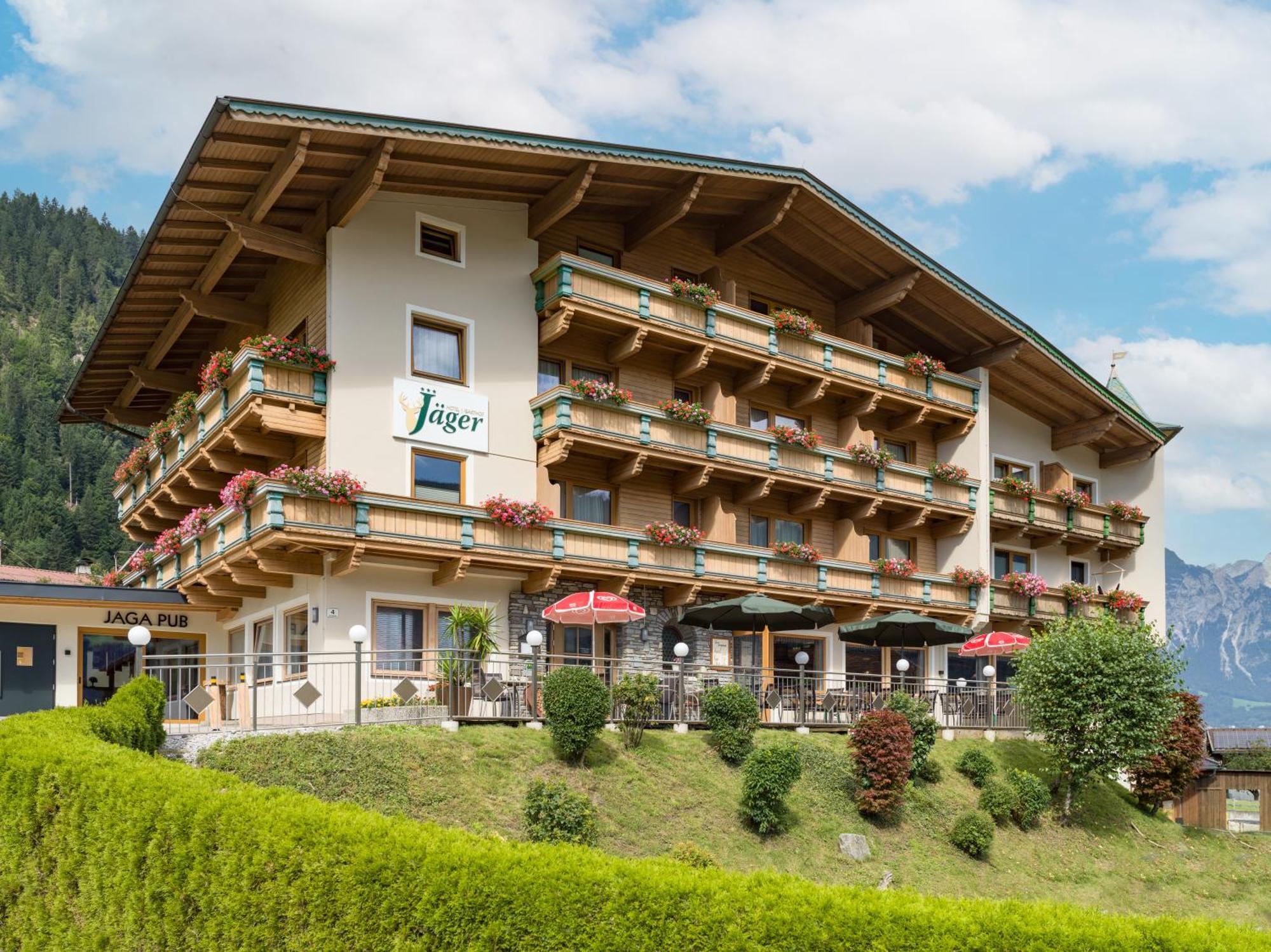 Hotel Gasthof Jäger Schlitters Exterior foto