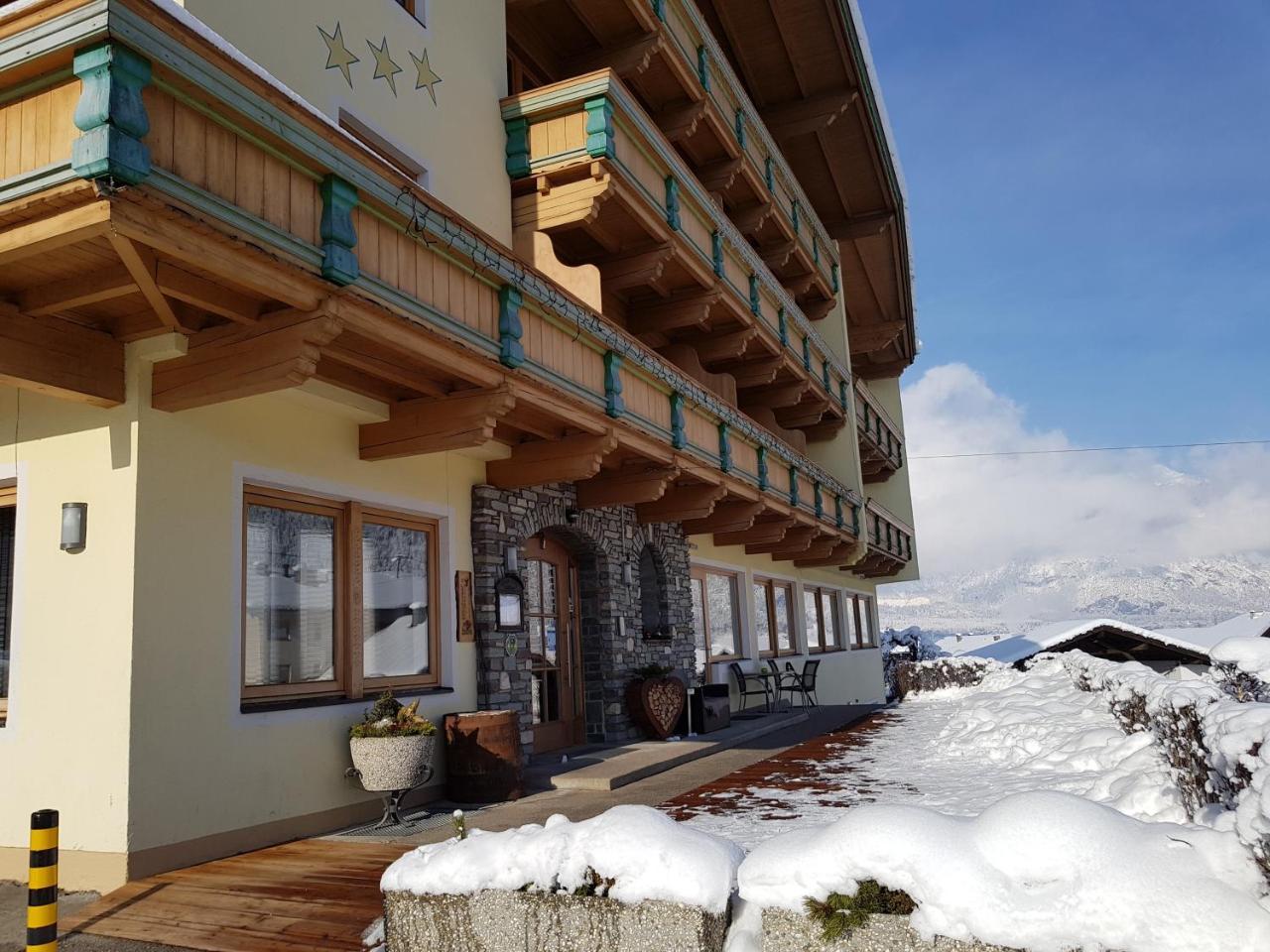 Hotel Gasthof Jäger Schlitters Exterior foto