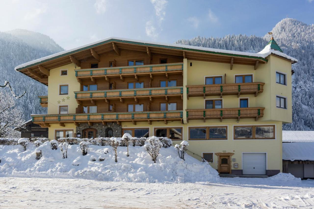 Hotel Gasthof Jäger Schlitters Exterior foto
